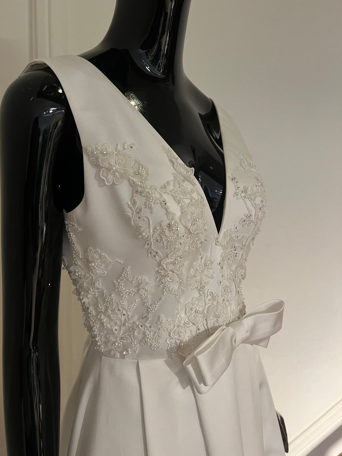 Wedding dress by NATTHIDA