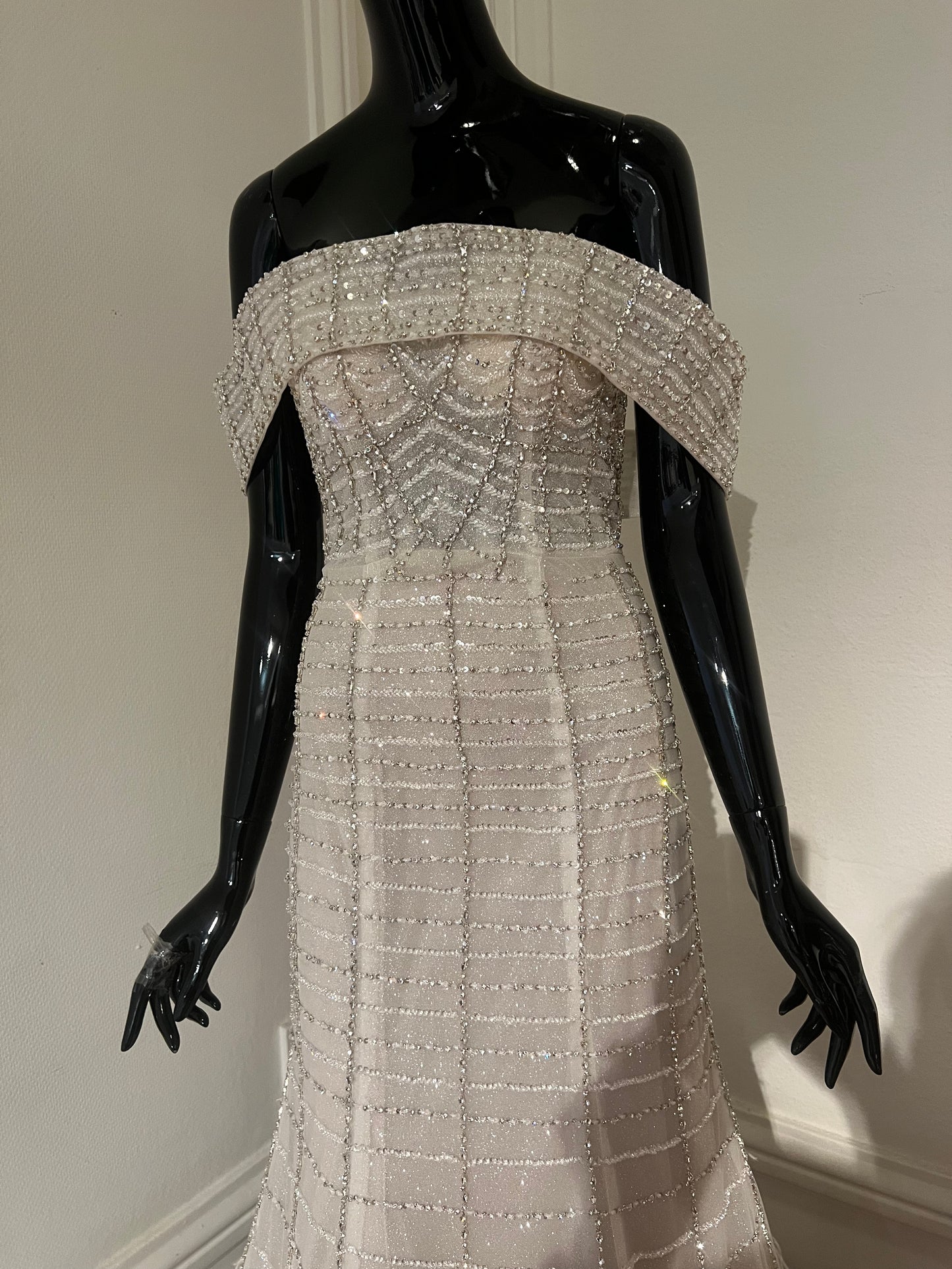 Wedding dress by NATTHIDA
