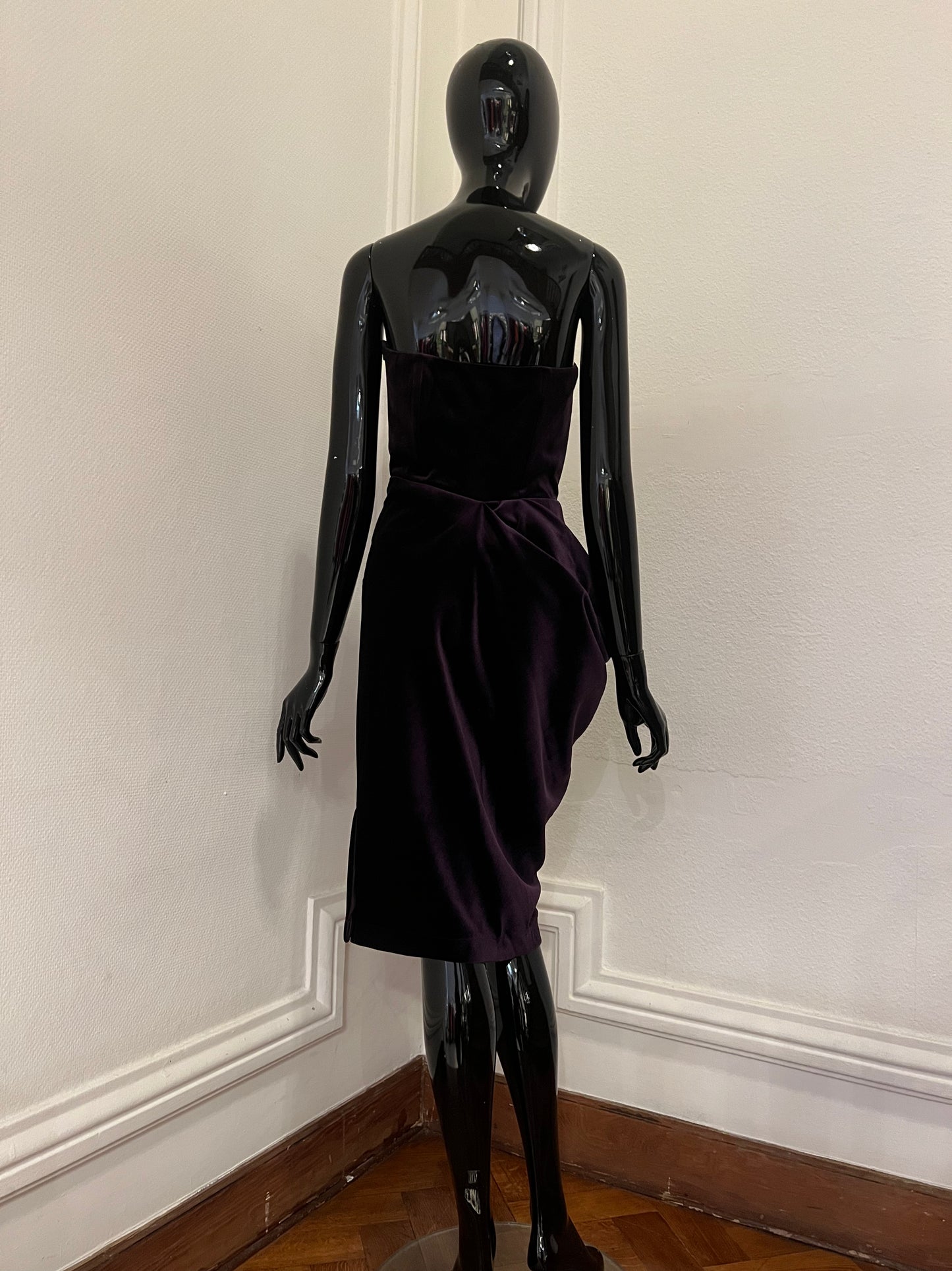 Cocktail dress by NATTHIDA