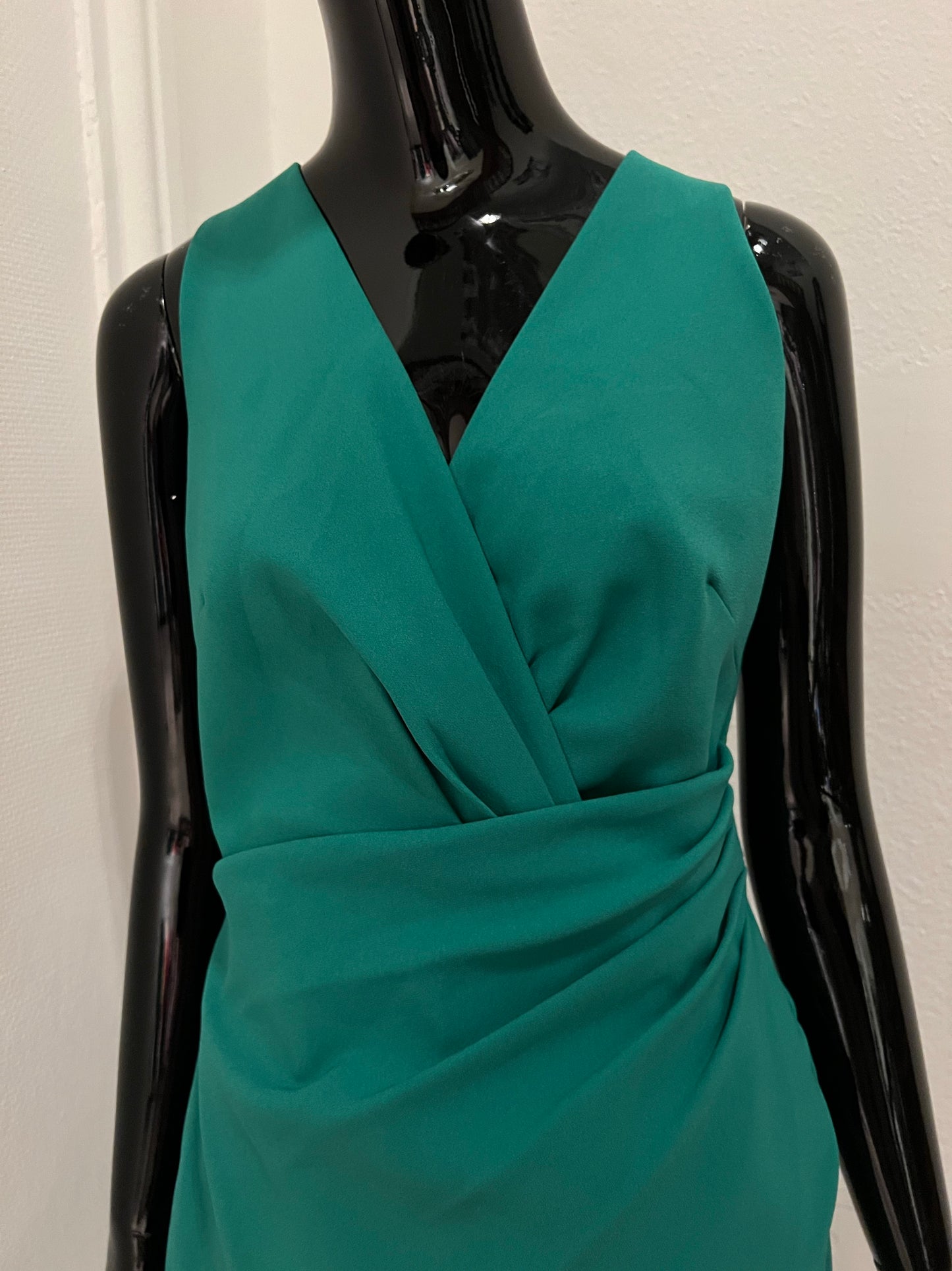 Cocktail dress by NATTHIDA