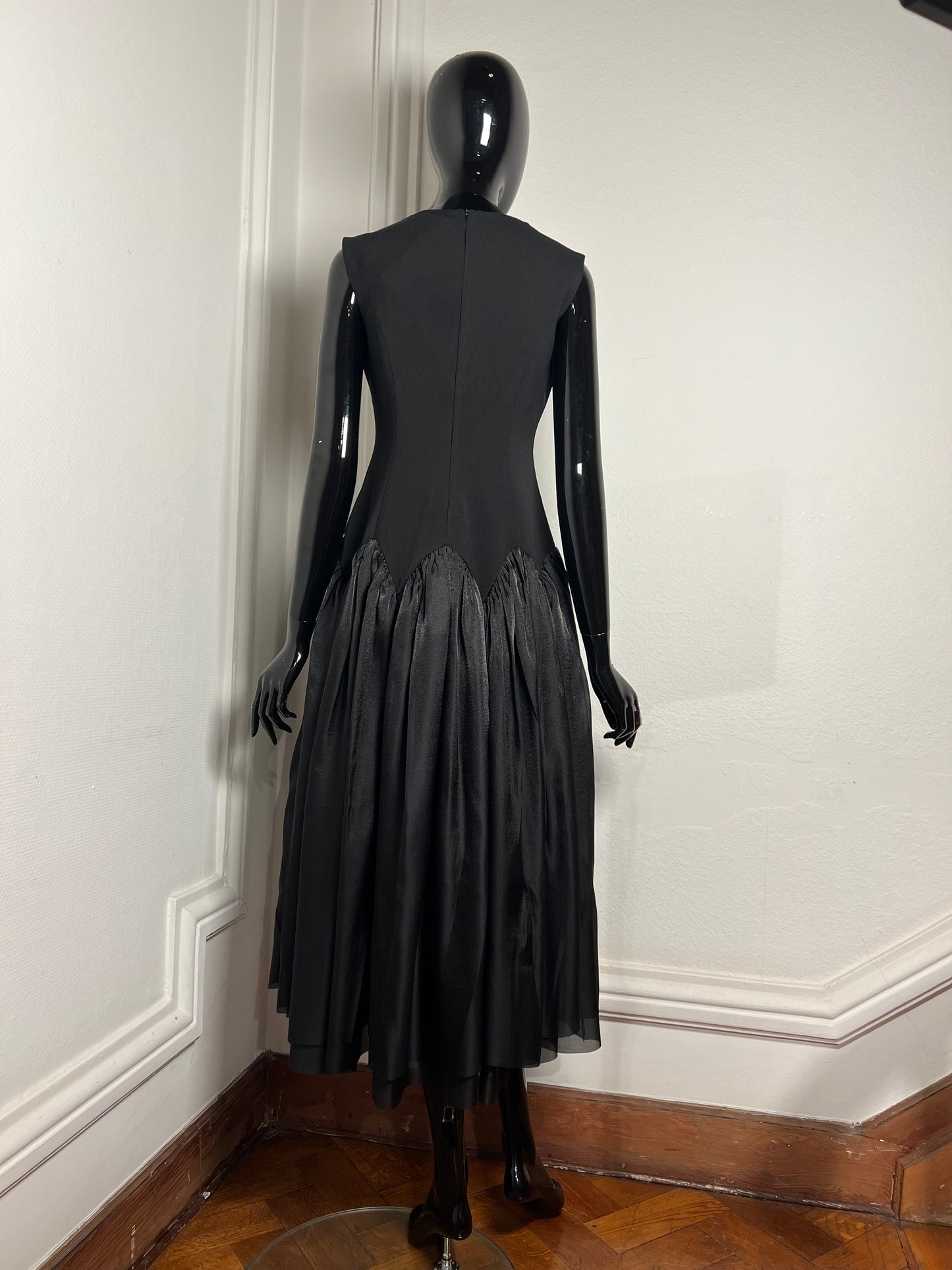 Cocktail dress by NATTHIDA