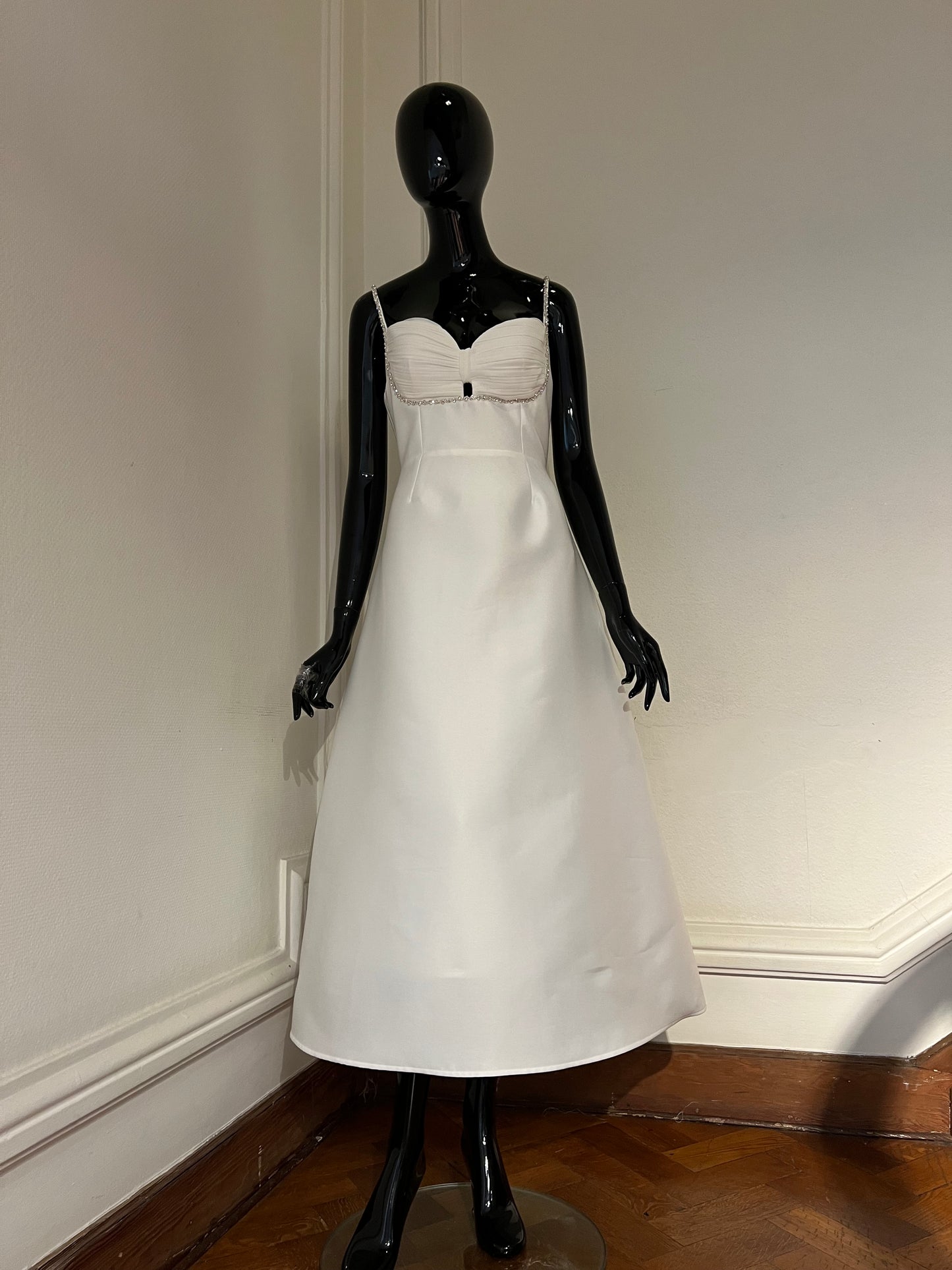 Cocktail dress by NATTHIDA