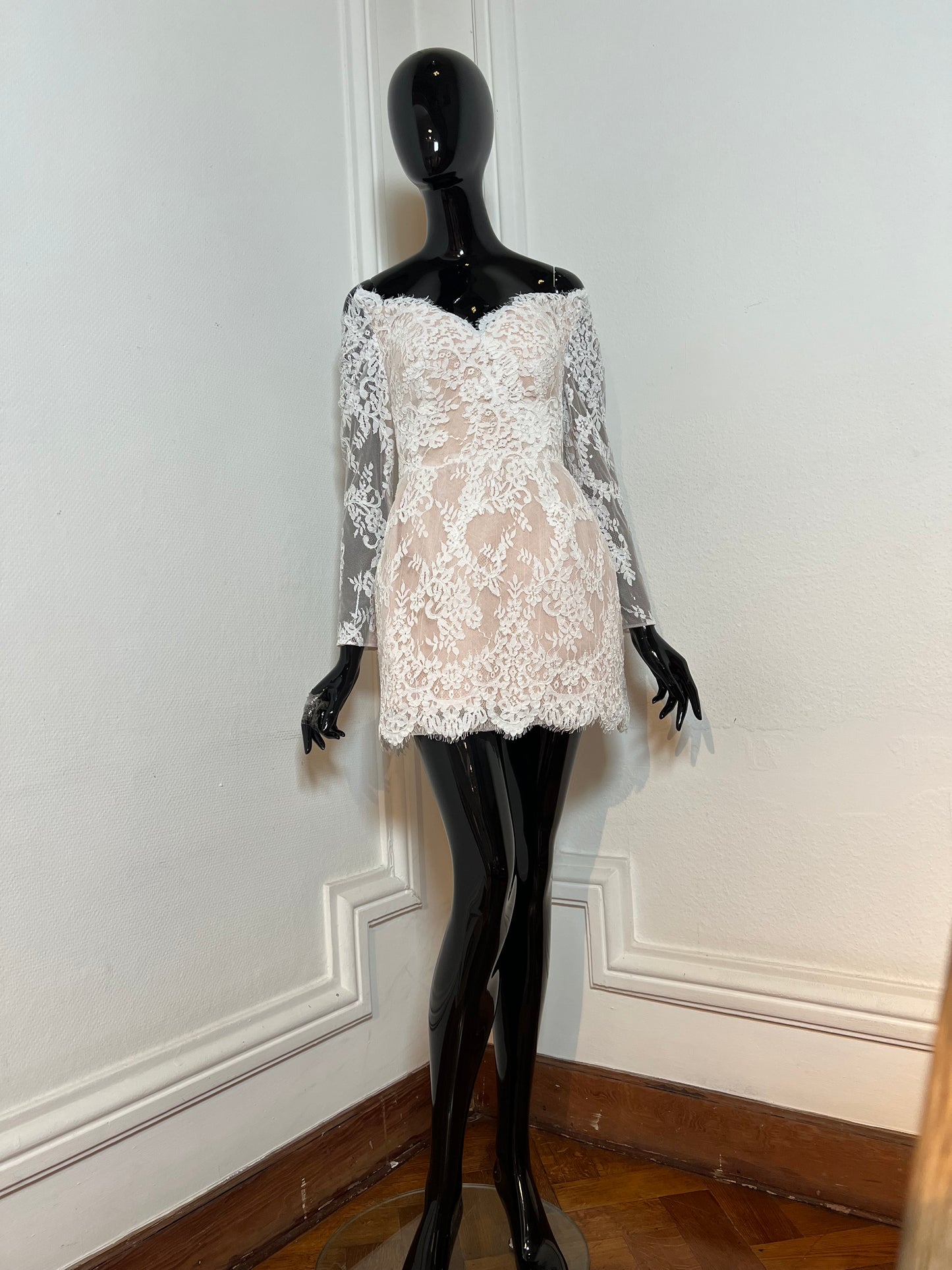 Wedding dress by NATTHIDA