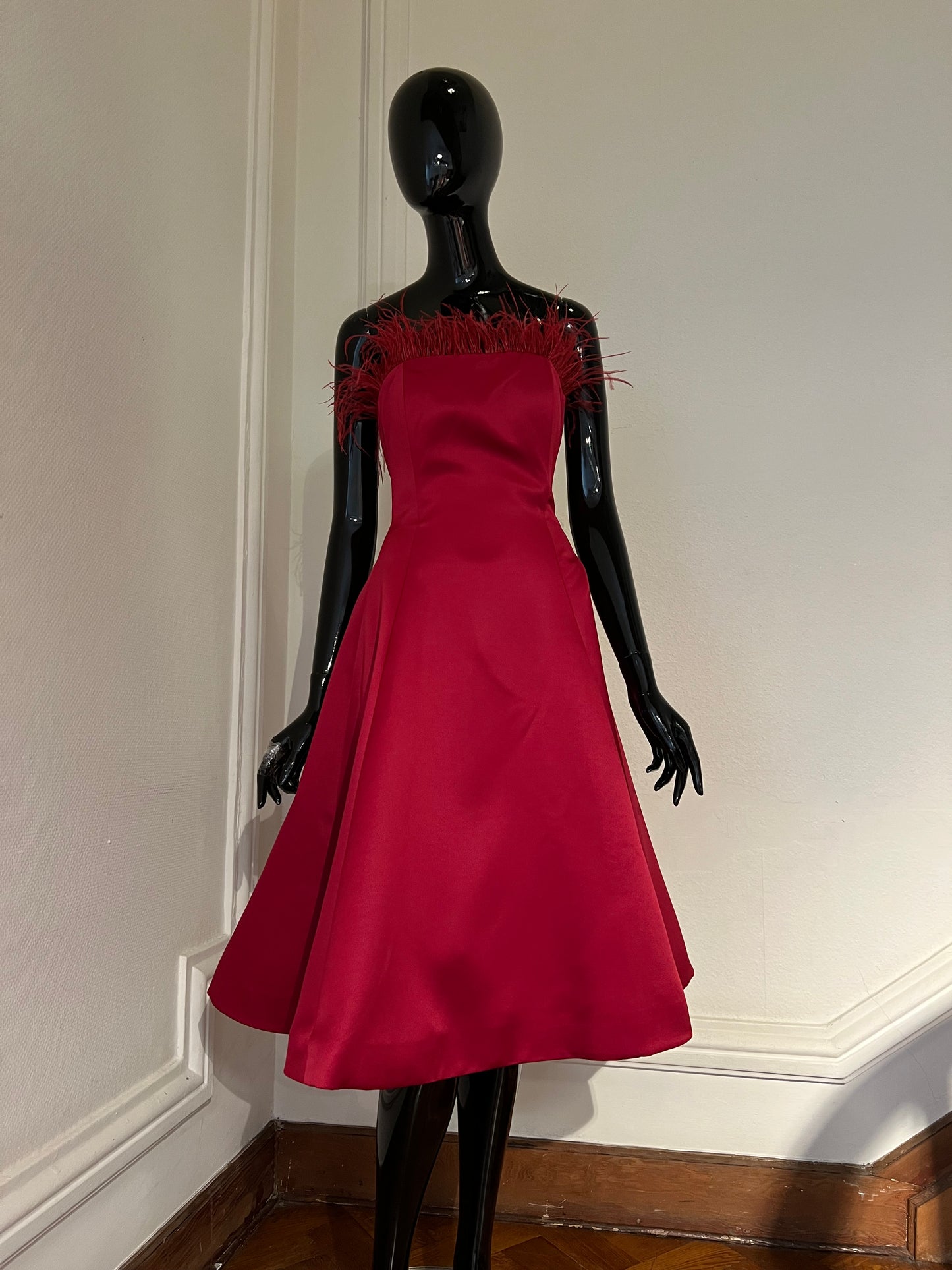 Cocktail dress by NATTHIDA