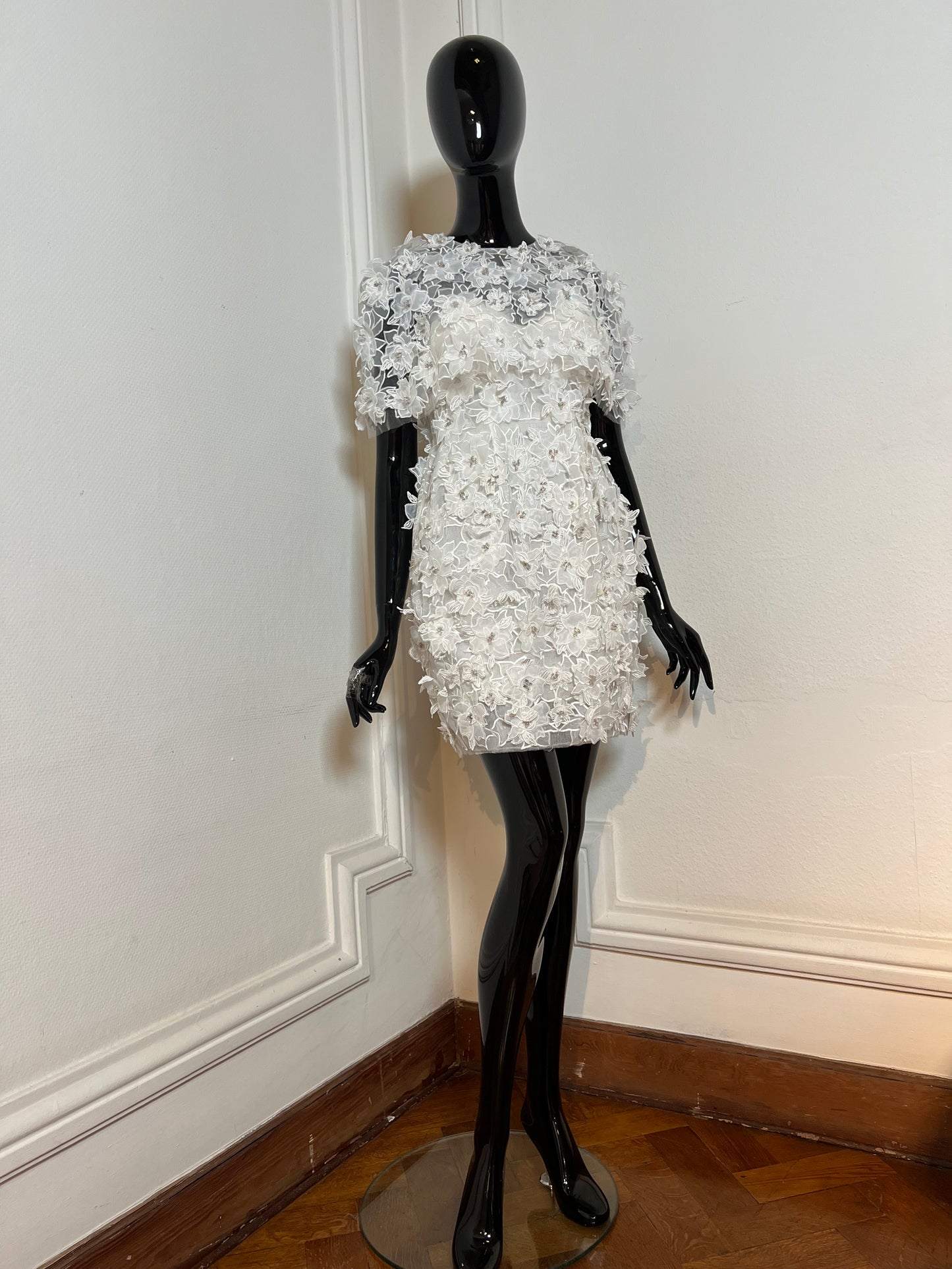 Wedding dress by NATTHIDA