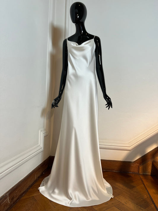 Wedding dress by NATTHIDA