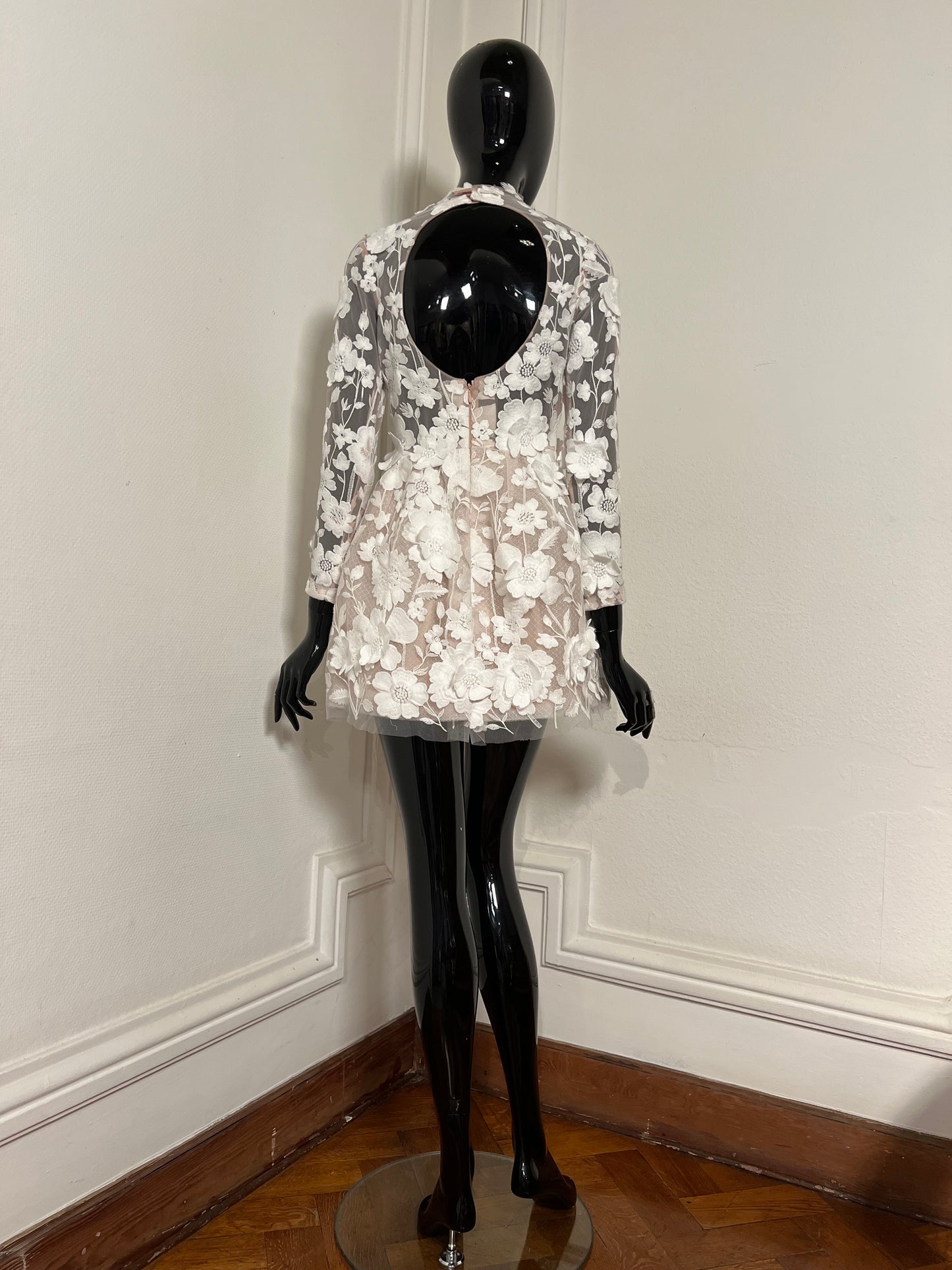 Wedding dress by NATTHIDA