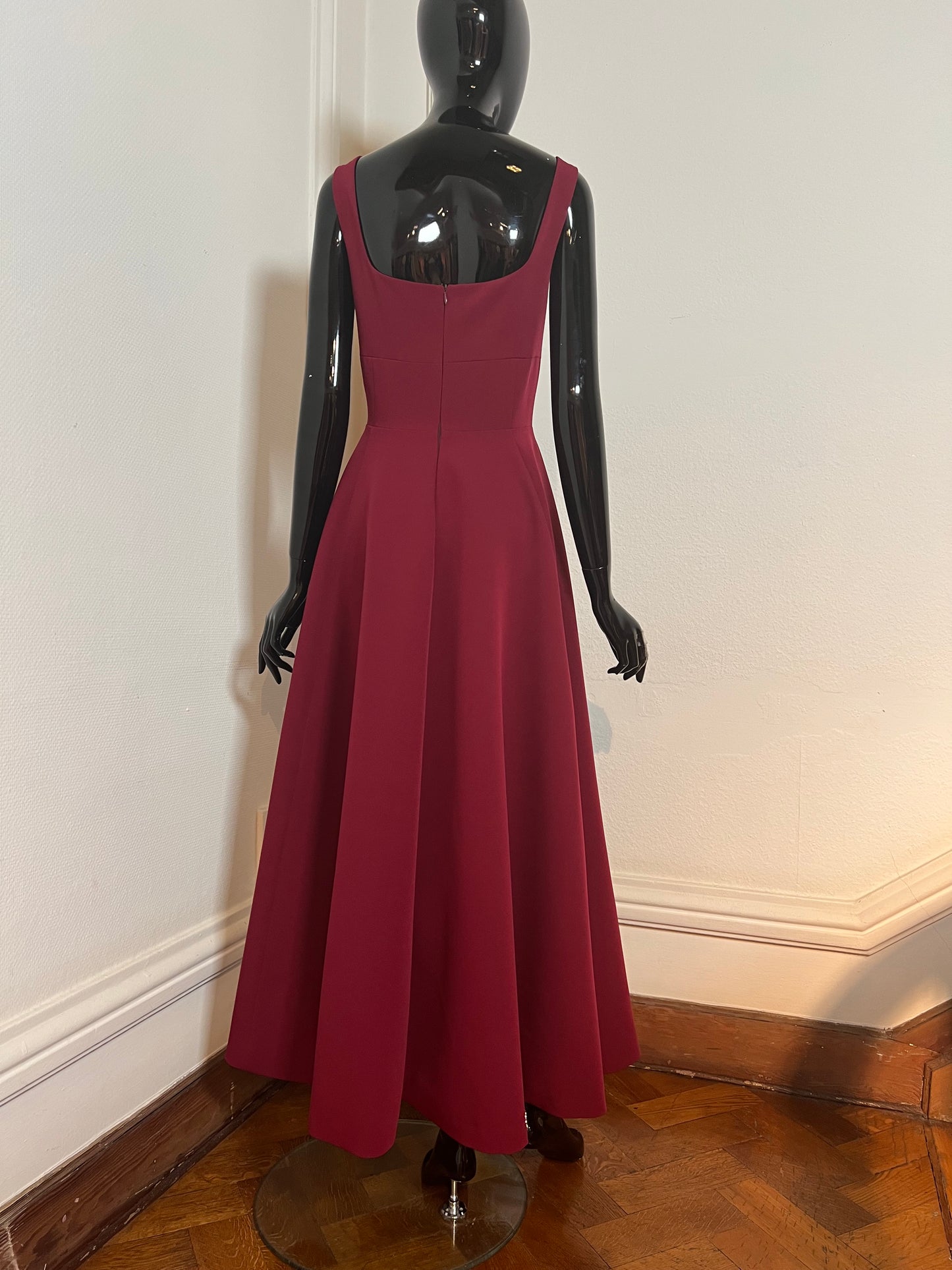 Cocktail dress by NATTHIDA