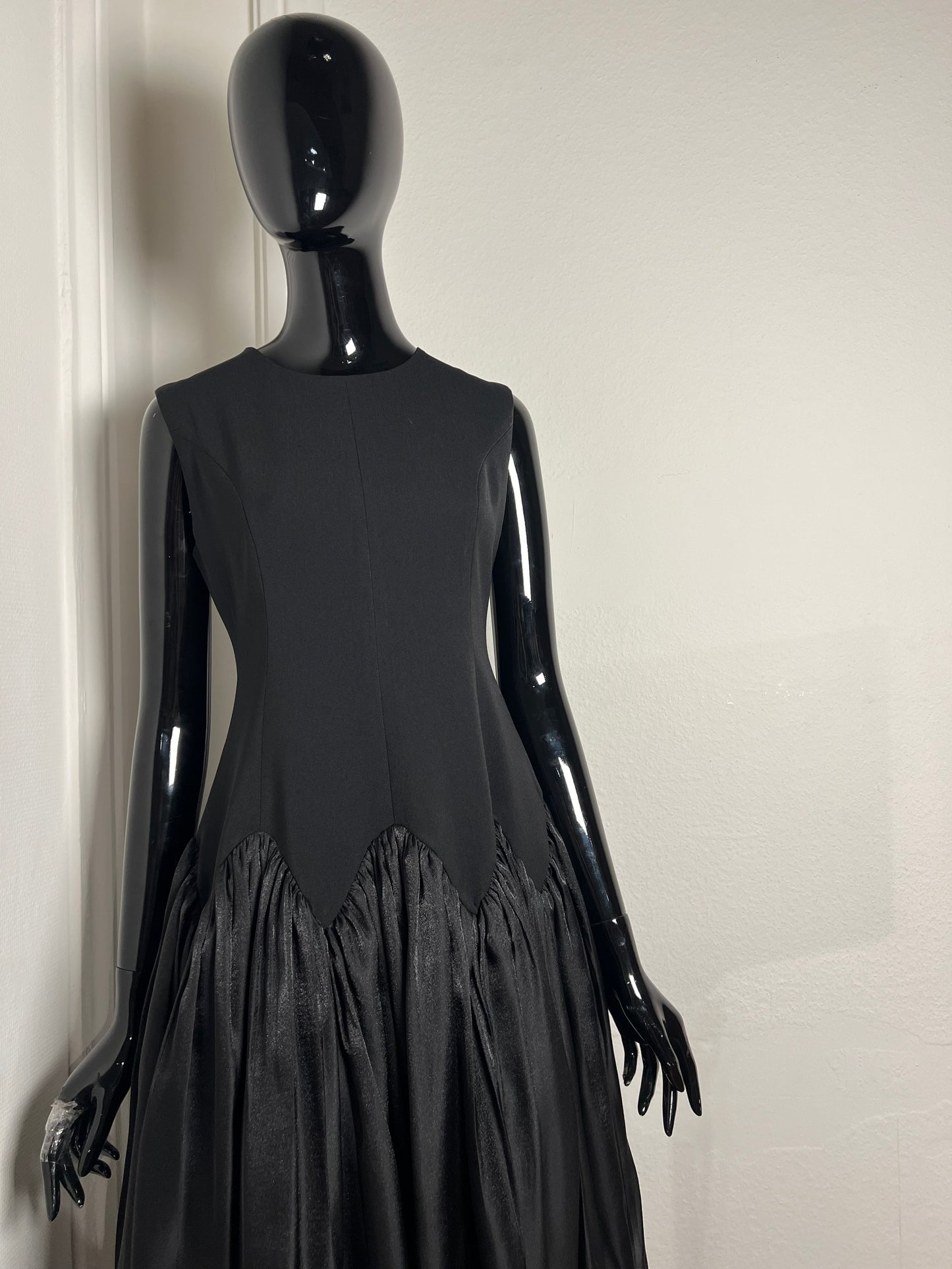 Cocktail dress by NATTHIDA